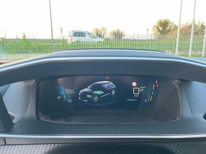 Brugt Peugeot e-2008 Allure 100 kW (136 HK) 2022 Rød SUV