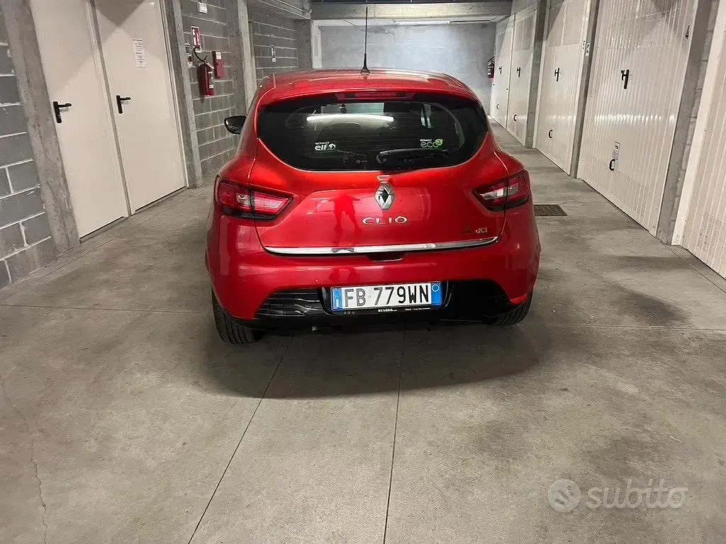 Usata Renault Clio 75 CV (55 kW) 2015 Rosso Utilitaria