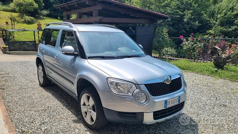 Usata 2009 Skoda Yeti SUV | 8650 € (Cara) - Immagine 1/4