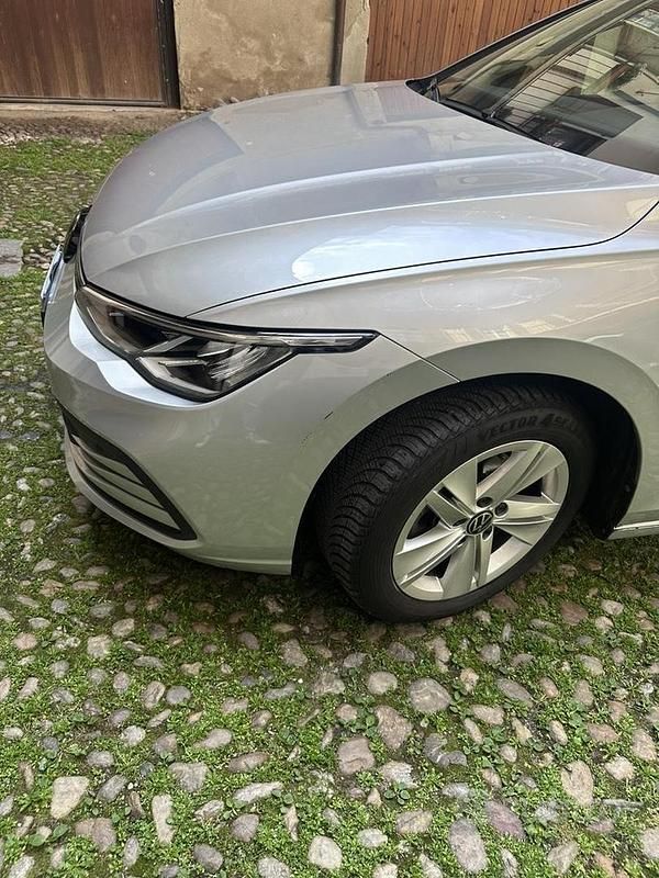 Occasion VW Golf VIII Life 116 ch (85 kW) 2023 Gris Berline