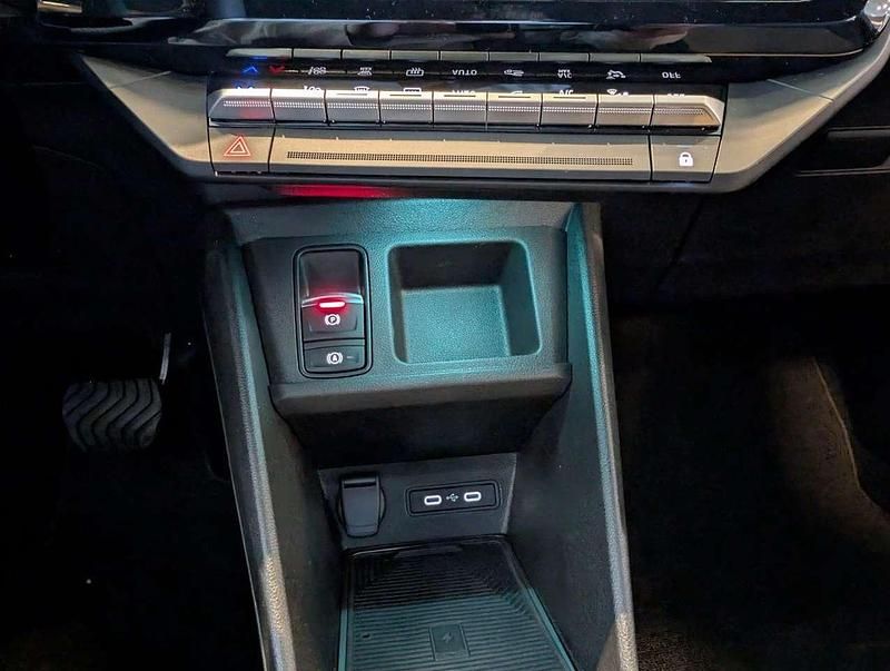 Nieuw Renault 4 E-Tech Komfort 110 kW (150 PK) 2026 Groen SUV