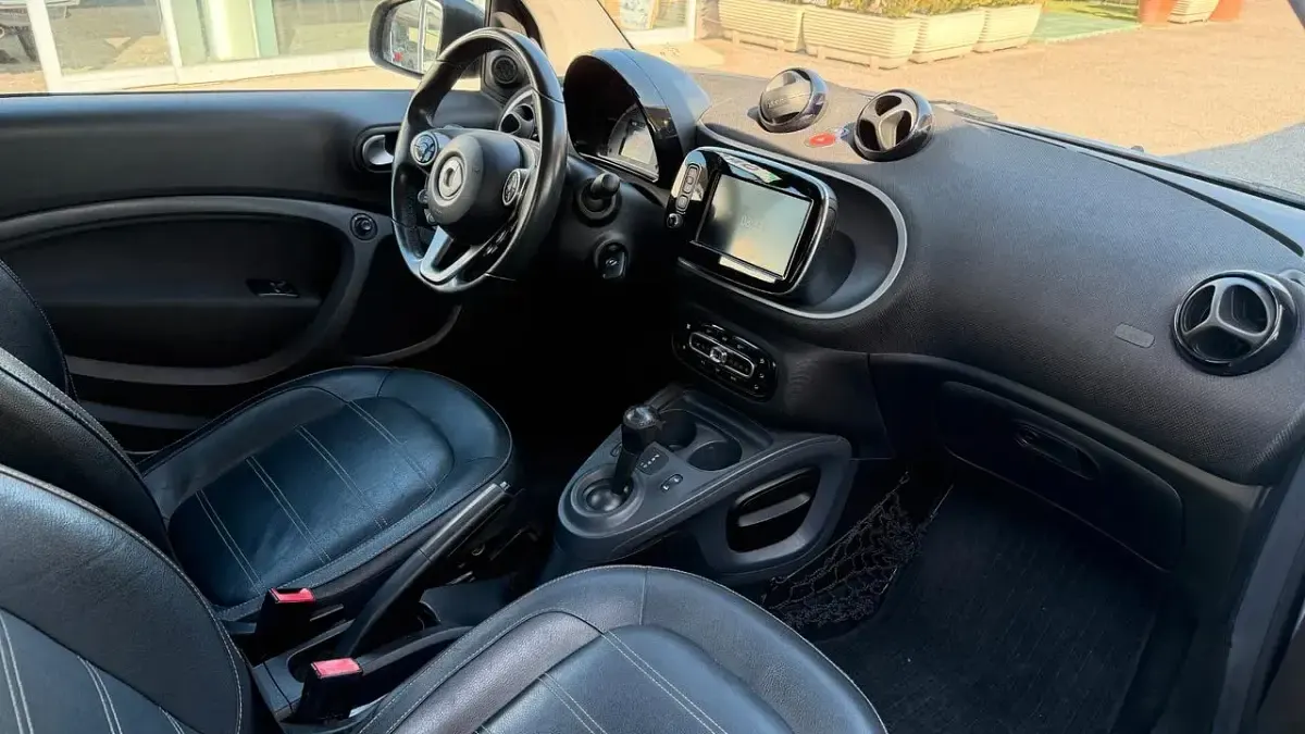 Usata Smart ForTwo Cabrio Prime 90 CV (66 kW) 2017 Argento Cabrio