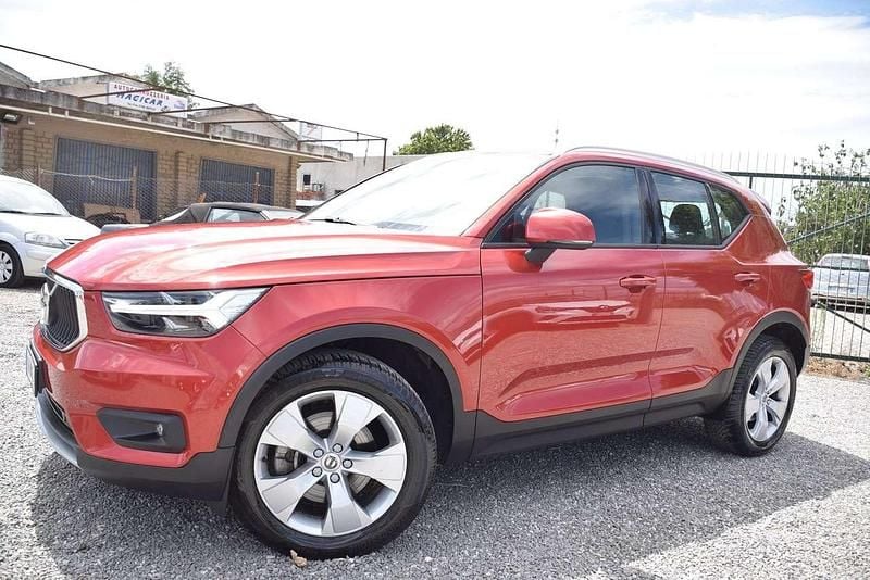 Usata Volvo XC40 Business Edition 150 CV (110 kW) 2020 Rosso SUV