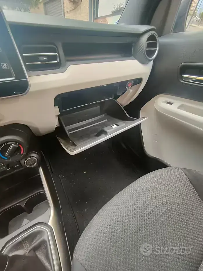 Usata Suzuki Ignis 90 CV (66 kW) 2019 Rosso SUV