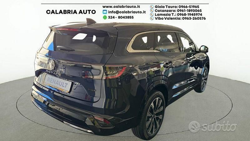 Usata Renault Espace Techno 131 CV (96 kW) 2024 Grigio SUV