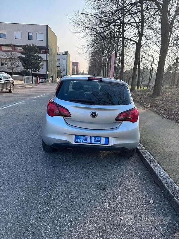 Usata Opel Corsa 90 CV (66 kW) 2019 Utilitaria