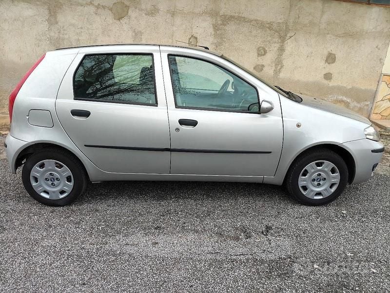 Usata Fiat Punto 2004 Grigio Utilitaria