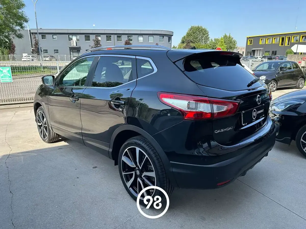 Usata Nissan Qashqai 360º 110 CV (80 kW) 2016 Nero SUV