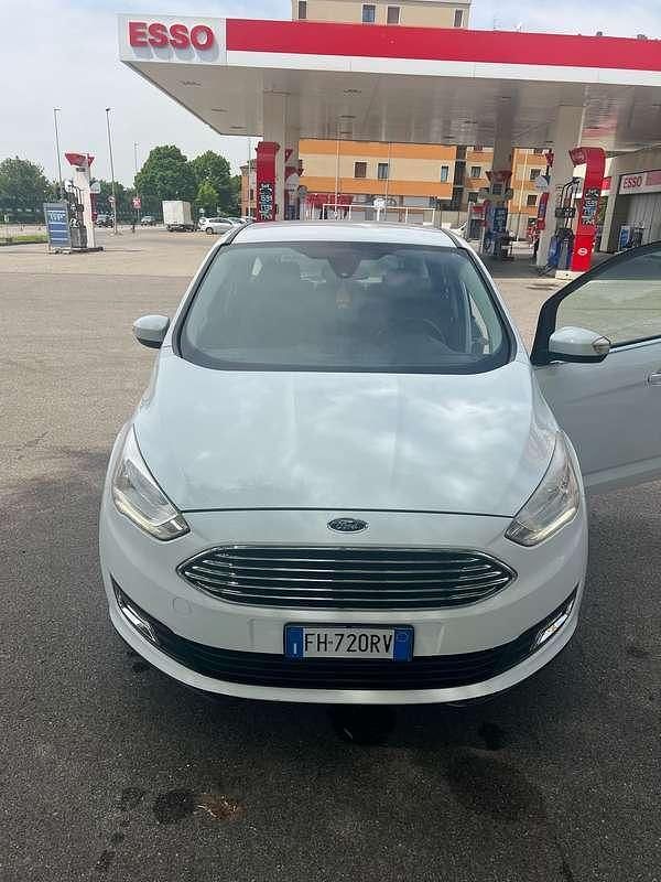 Begagnad Ford C-MAX Titanium 120 HK (88 kW) 2017 Minibuss