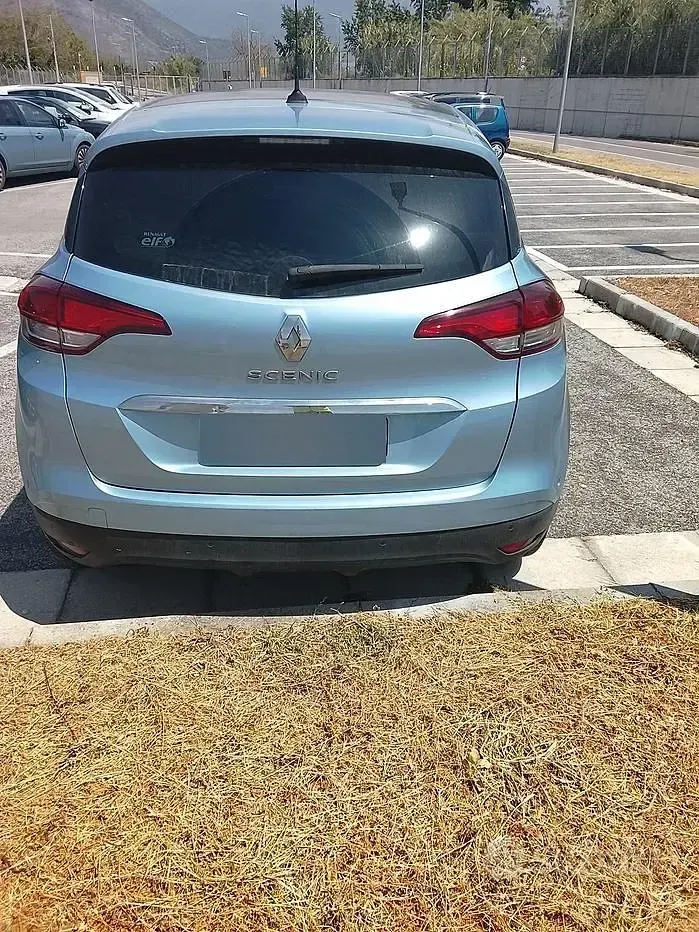 Usata Renault Scénic III Bose Edition 110 CV (80 kW) 2017 Verde Monovolume