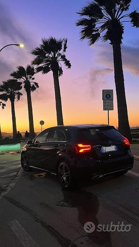 Usata Mercedes A180 109 CV (80 kW) 2017 Nero Berlina