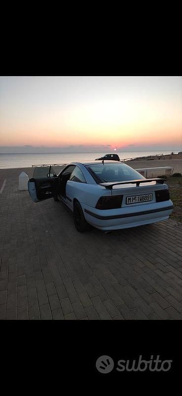 Usata Opel Calibra 116 CV (85 kW) 1992 Grigio Coupé