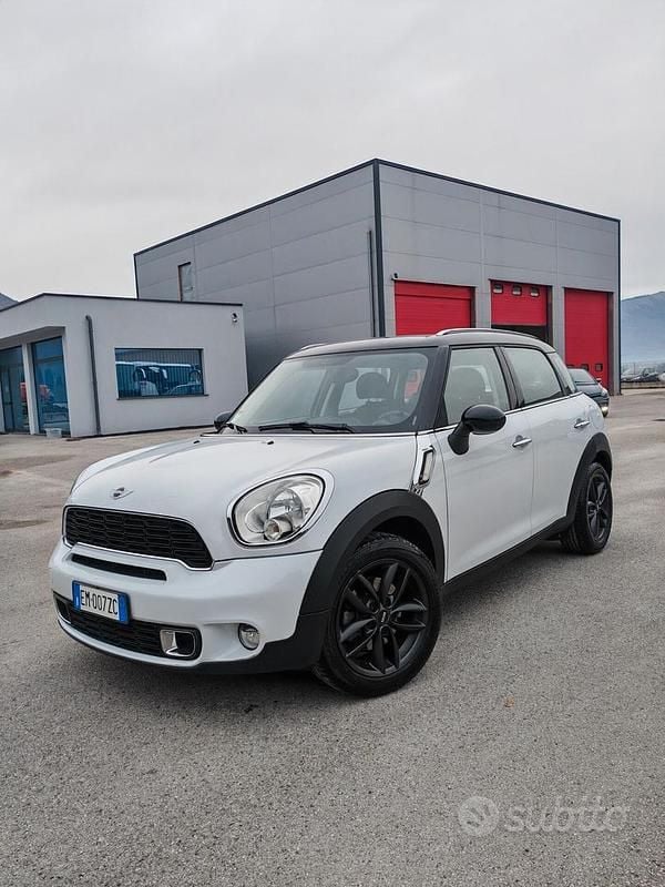 Usata Mini Cooper SD Countryman 142 CV (104 kW) 2012 Bianco SUV