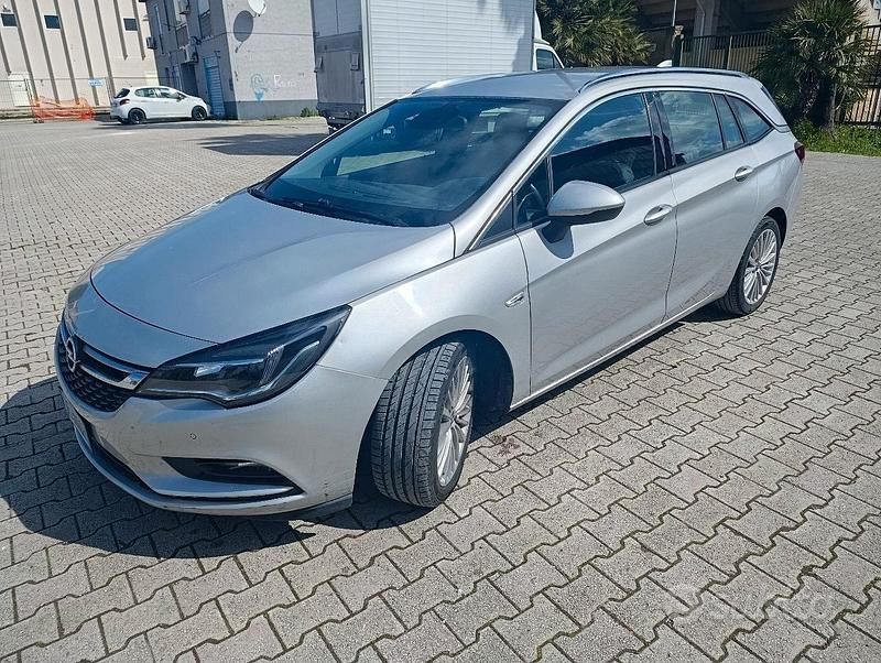 Usata Opel Astra Innovation 110 CV (80 kW) 2017 Station wagon