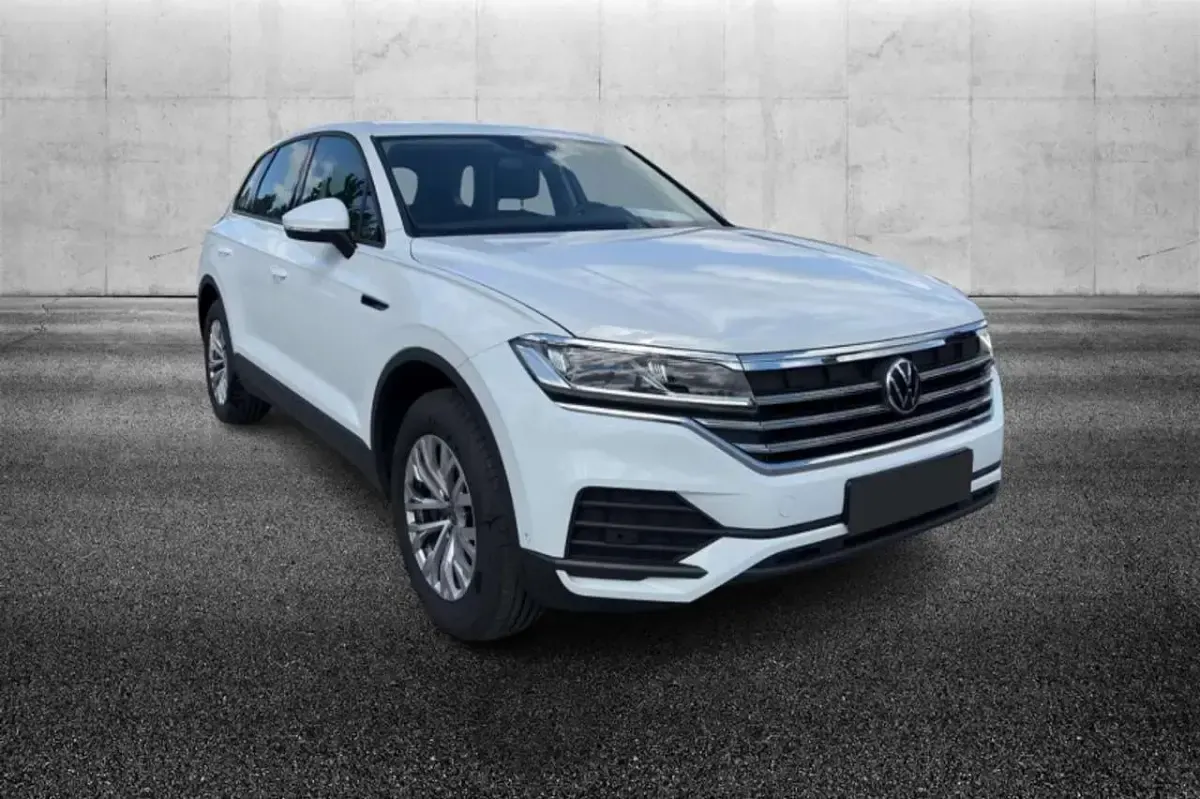 Usata VW Touareg Elegance 231 CV (169 kW) 2022 Bianco SUV