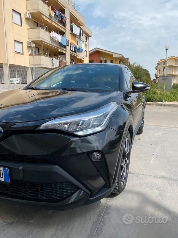 Nero Usata 2021 Toyota C-HR Comfort SUV | 21.000 € (Buon prezzo) - Immagine 1/4