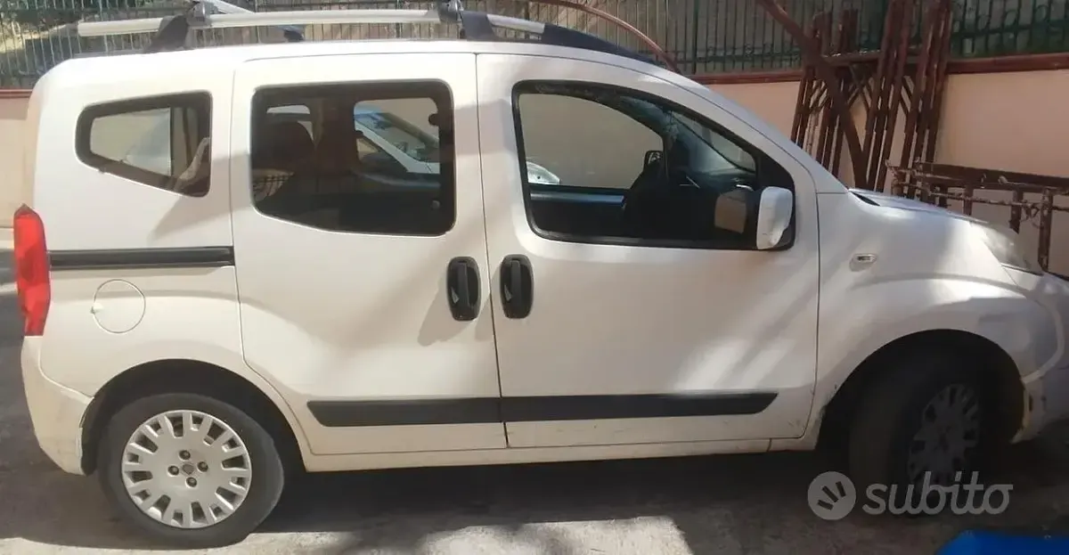 Usata Fiat Qubo Trekking 77 CV (56 kW) 2013 Bianco Monovolume