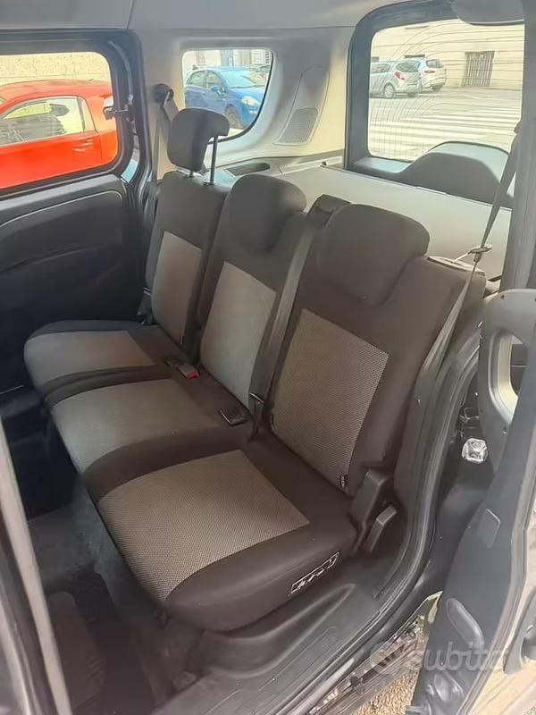 Usata Fiat Doblò 2015 Nero Monovolume