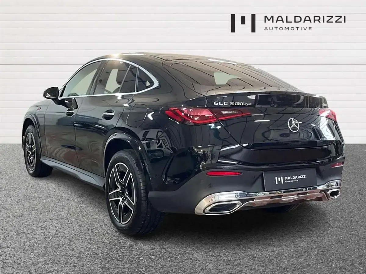 Usata Mercedes GLC300 AMG Line Premium 333 CV (244 kW) 2024 Nero ossidiana SUV