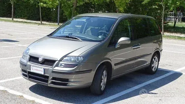 Usata Fiat Ulysse Emotion 170 CV (125 kW) 2009 Grigio Monovolume