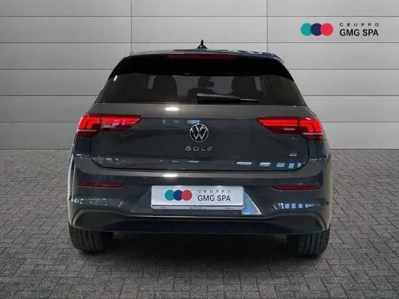 Usata VW Golf VIII Edition 116 CV (85 kW) 2025 Grigio Utilitaria