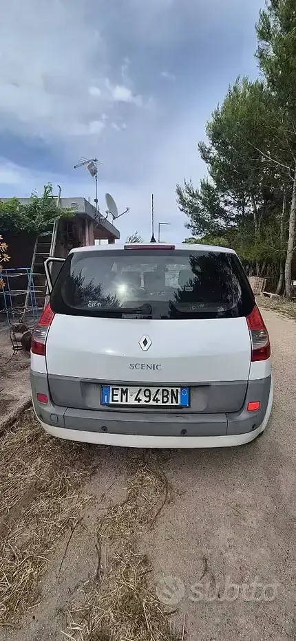 Usata Renault Scénic 106 CV (77 kW) 2008 Bianco Monovolume