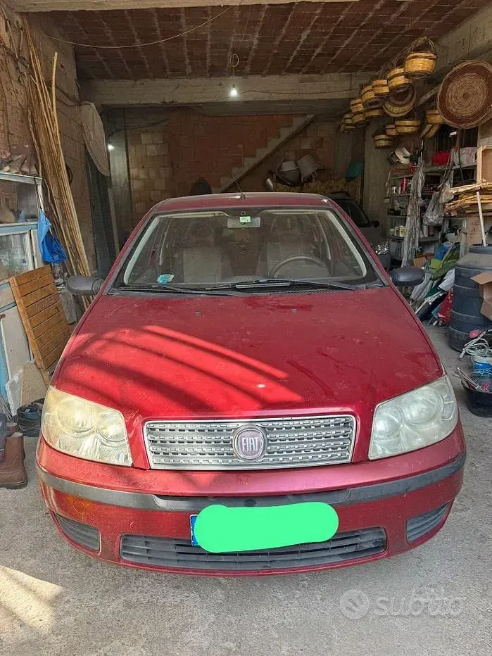Usata Fiat Punto 60 CV (44 kW) 2009 Rosso Utilitaria