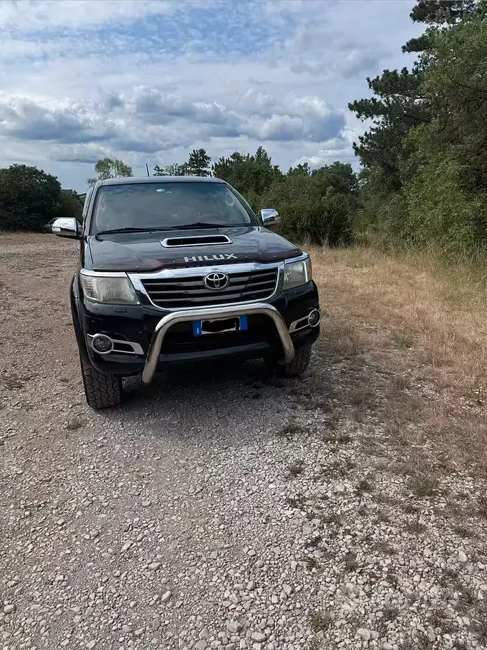 Usata Toyota HiLux 171 CV (125 kW) 2012 Nero Pick-up