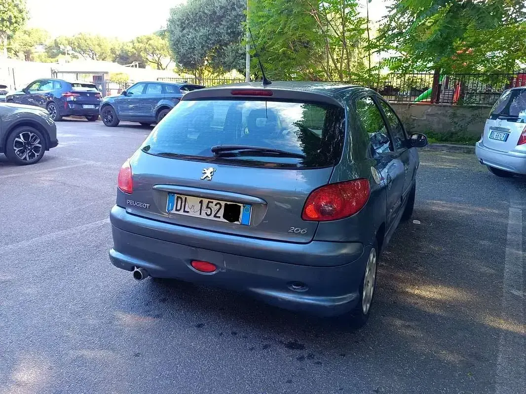 Usata Peugeot 206 75 CV (55 kW) 2008 Grigio Berlina