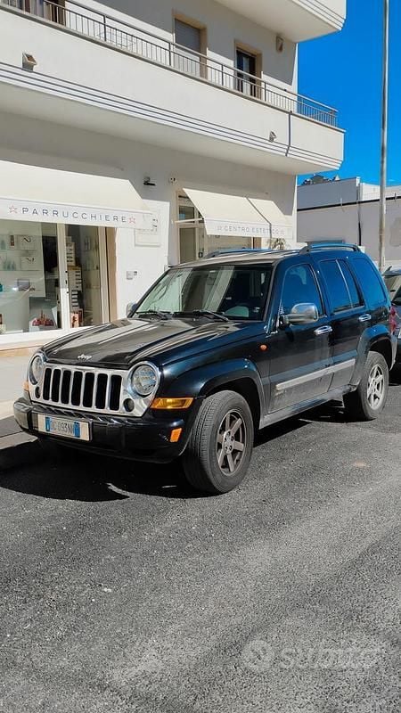Usata Jeep Cherokee Limited 2006 Nero SUV