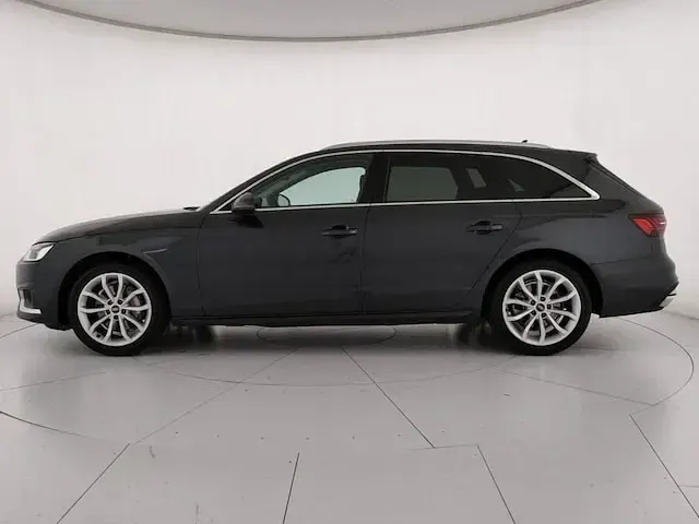 Usata Audi A4 Advanced Plus 204 CV (150 kW) 2022 Grigio manhattan metallizzato Station wagon