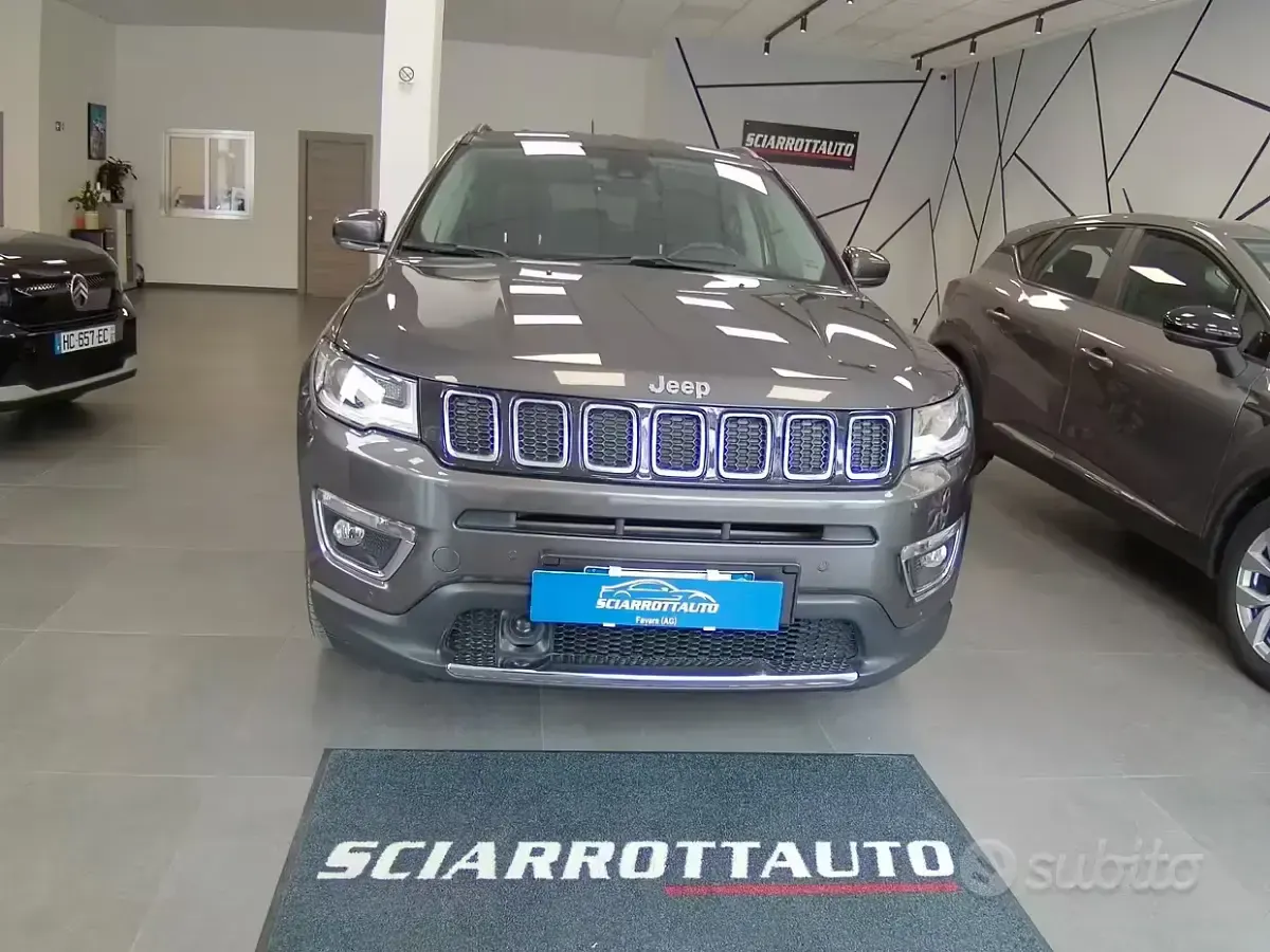 Usata Jeep Compass Limited 120 CV (88 kW) 2018 Marrone SUV