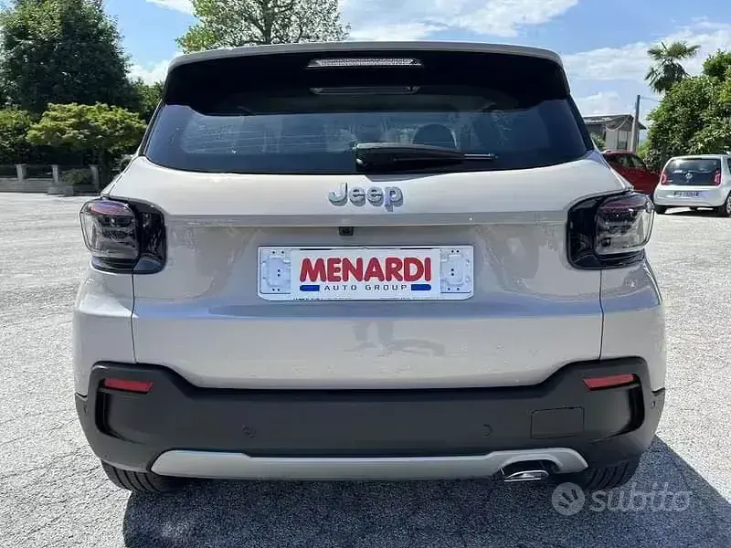 Usata Jeep Avenger Altitude 101 CV (74 kW) 2025 Grigio SUV