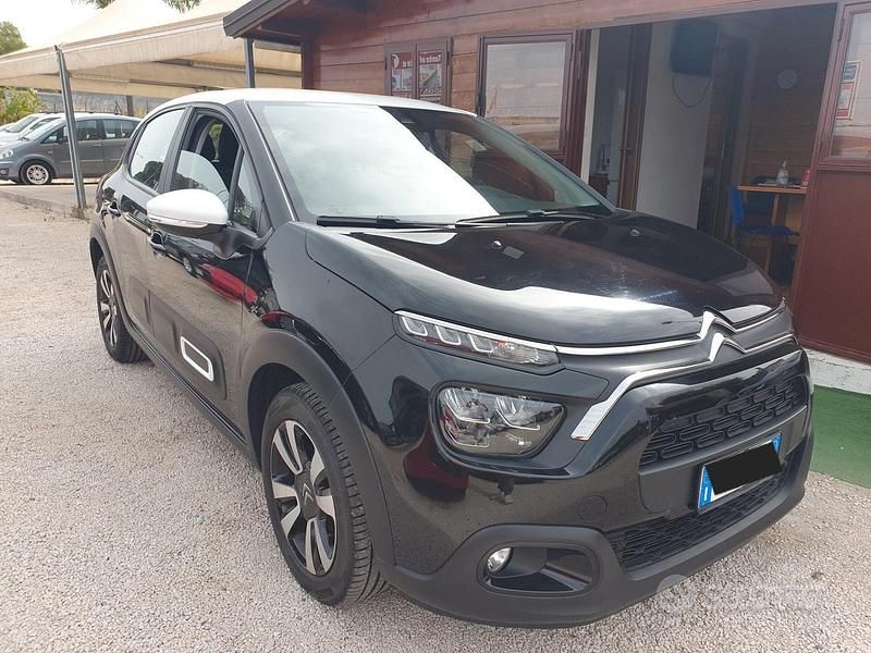 Usata 2021 Citroën C3 Shine Due volumi | 14.900 € (Cara) - Immagine 1/1
