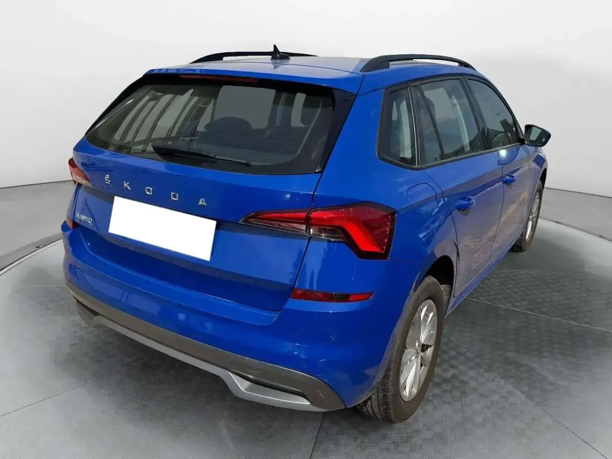 Usata Skoda Kamiq Ambition 110 CV (80 kW) 2023 Blu/azzurro SUV