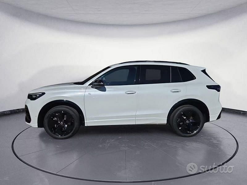 Usata VW Tiguan R-line 193 CV (141 kW) 2025 Bianco SUV