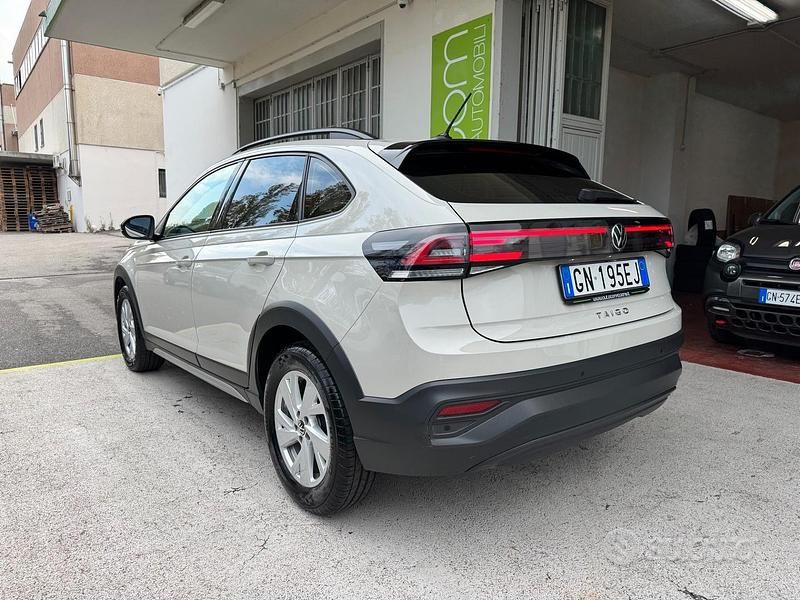 Usata VW Taigo Life 95 CV (69 kW) 2022 Grigio SUV