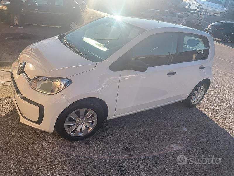 Usata VW up! 60 CV (44 kW) 2018 Bianco Utilitaria