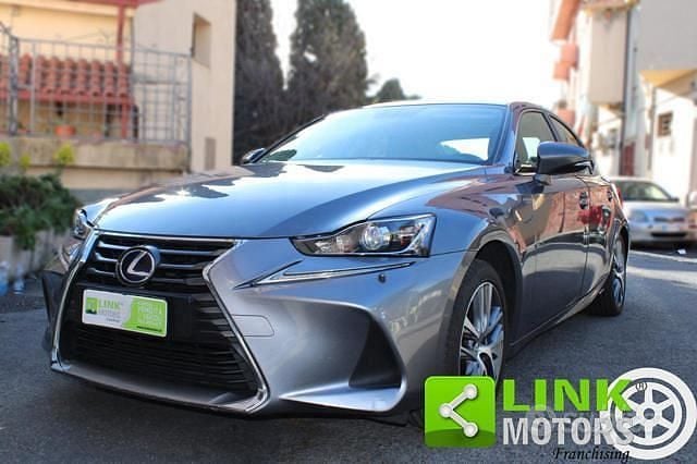 Usata Lexus IS300h Business Edition 181 CV (133 kW) 2017 Grigio Berlina