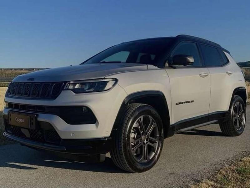 Argento Usata 2021 Jeep Compass SUV | 18.000 € (Cara) - Immagine 1/4