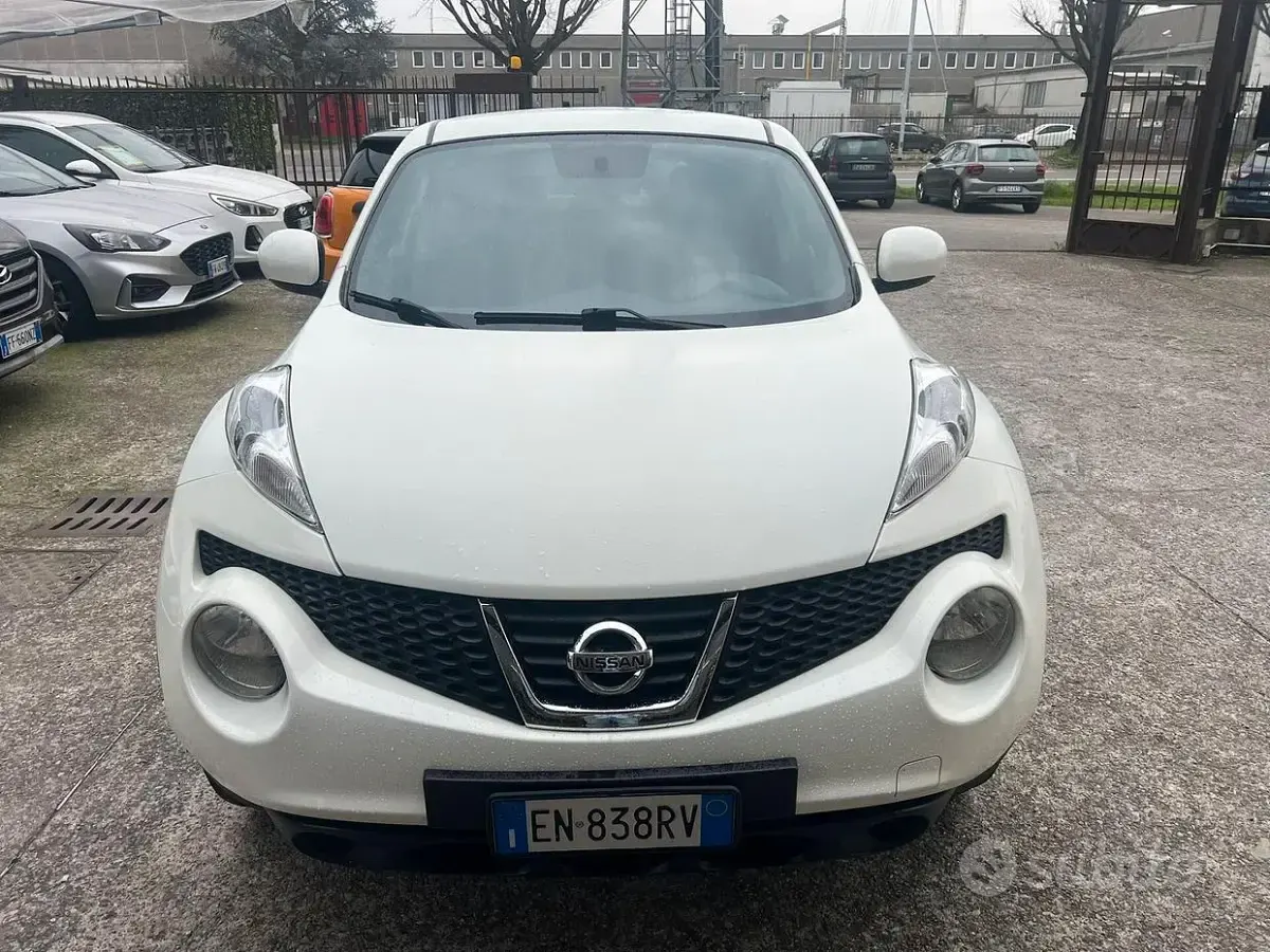 Usata Nissan Juke Acenta 117 CV (86 kW) 2012 Bianco SUV
