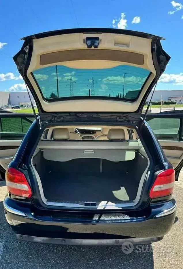 Usata Jaguar X-type 130 CV (95 kW) 2004 Nero Station wagon