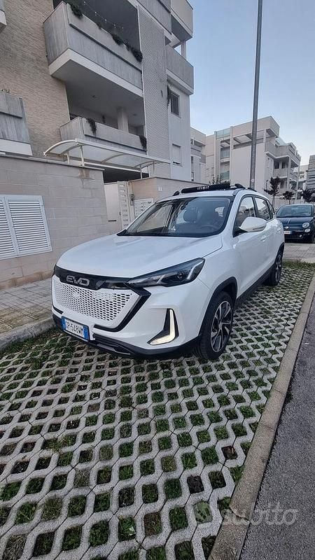Usata EVO Evo 5 127 CV (93 kW) 2023 Bianco SUV