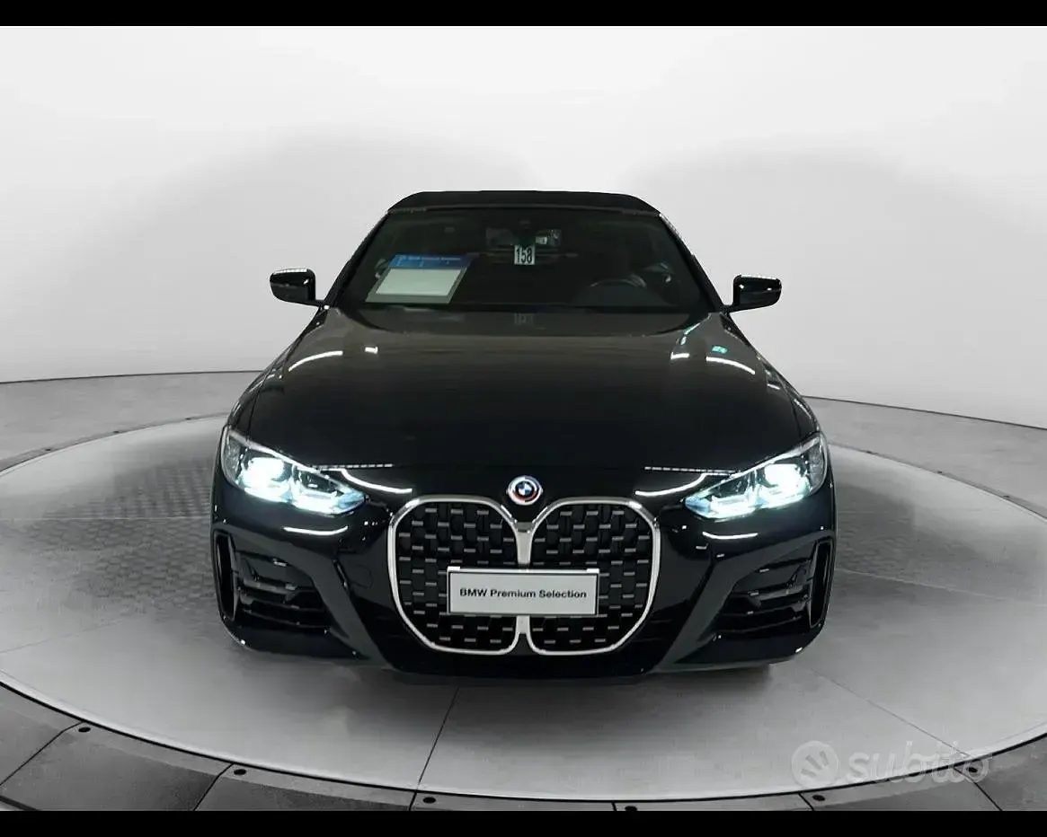 Usata BMW 430 Cabriolet M Sport 245 CV (180 kW) 2022 Black sapphire metallizzato Cabrio