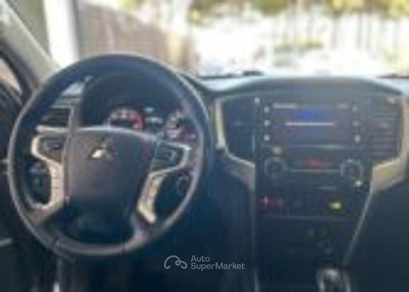 Usata Mitsubishi L200 150 CV (110 kW) 2021 Bronze Pick-up