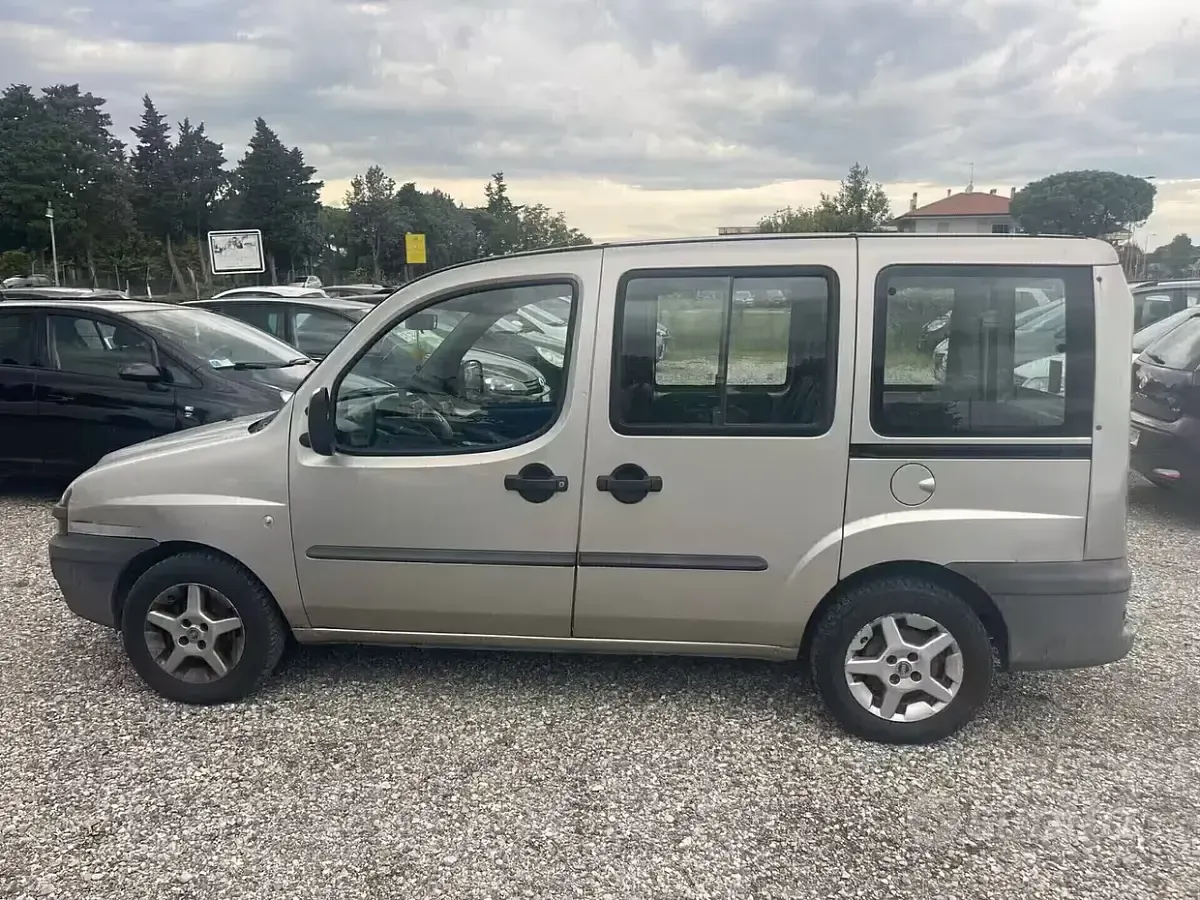 Usata Fiat Doblò Active 103 CV (75 kW) 2003 Monovolume