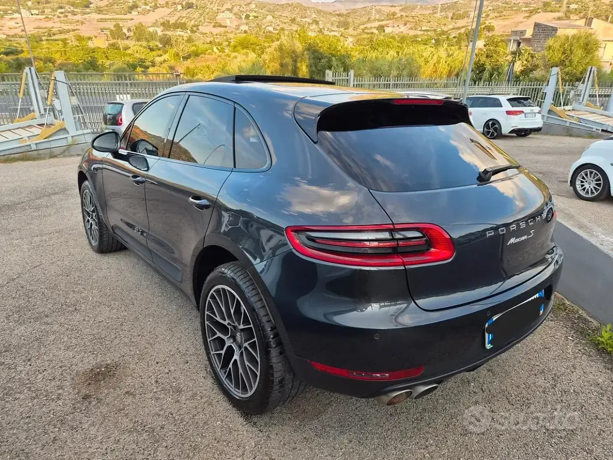 Usata Porsche Macan 250 CV (183 kW) 2016 Grigio SUV