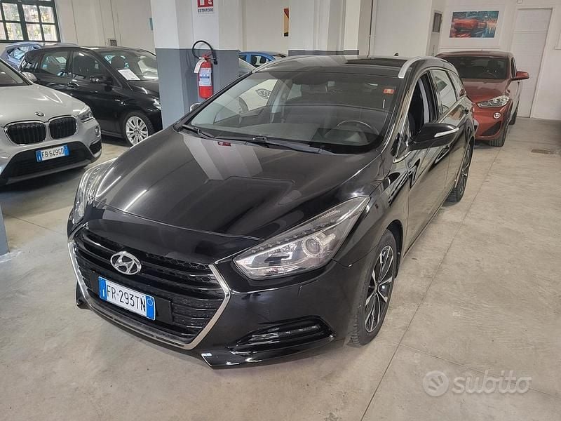 Usata Hyundai i40 141 CV (103 kW) 2018 Nero Station wagon
