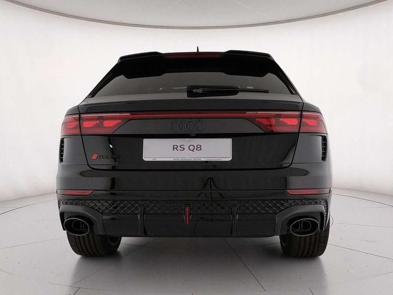 Nuova Audi RS Q8 Performance 640 CV (470 kW) 2026 Nero mito metallizzato SUV