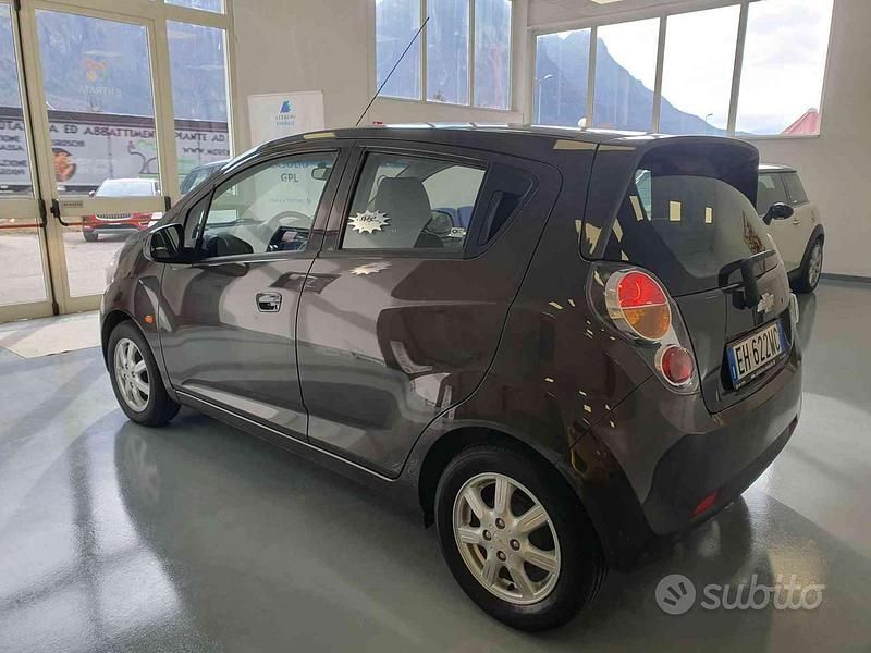 Usata Chevrolet Spark LS 67 CV (49 kW) 2011 Marrone Utilitaria